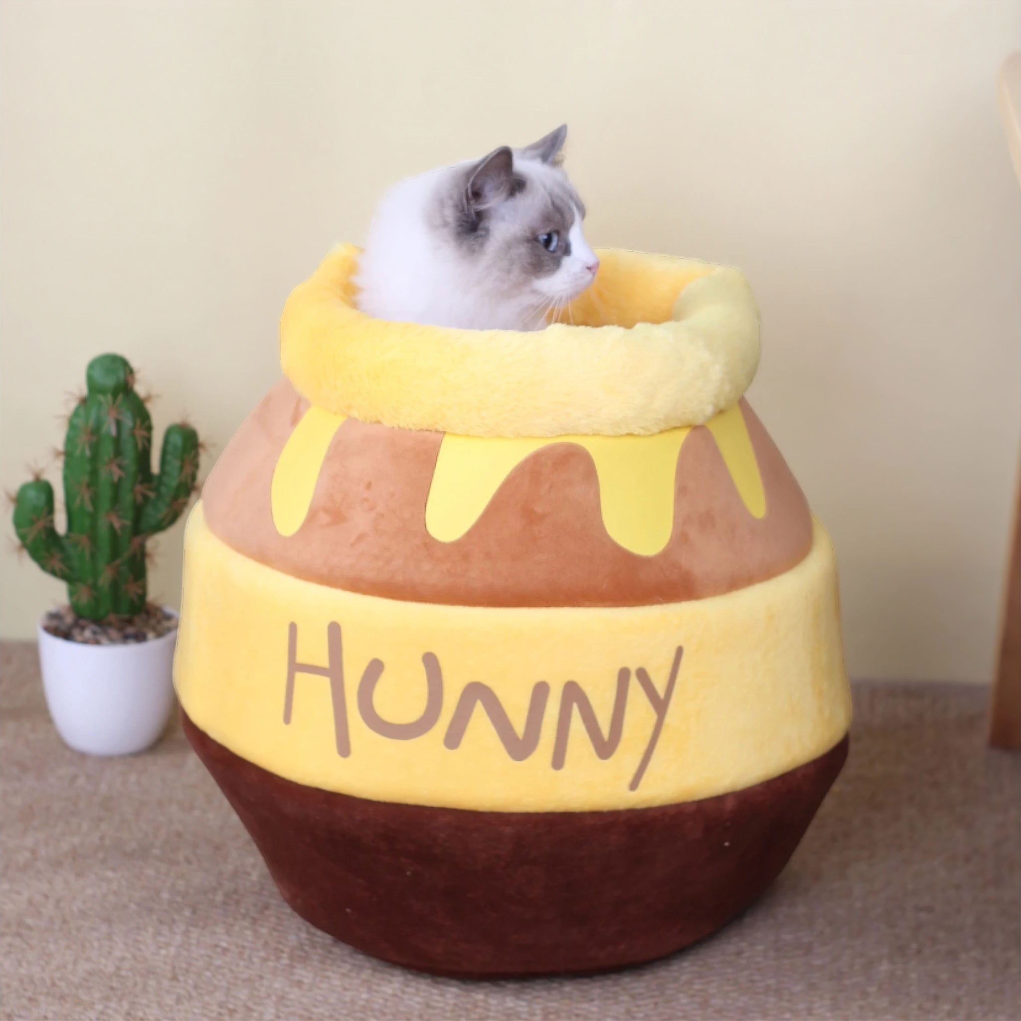 Hunny Jar Cat Bed